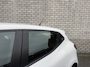 Renault Clio 1.6 E-Tech Hybrid 145 Equilibre | Apple CarPlay / Android Auto | Parkeersensoren | Cruise Control | DAB+ |