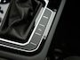 Volkswagen Arteon Shooting Brake 1.4 TSI eHybrid Elegance | STOELVERWARMING VOOR EN ACHTER | ADAPTIEF CRUISE CONTROL | MATRIX LED KOPLAMPEN | 18 " LICHTMETALEN VELGEN | 12 MAANDEN BOVAG GARANTIE |