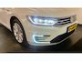 Volkswagen Passat Variant 1.4 TSI GTE DSG Alcantara / CAM / Trekhaak / Carplay / Navi / PDC