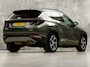 Hyundai Tucson 1.6 T-GDI HEV Premium Sky 230Pk Automaat (PANORAMADAK, STOELKOELING/VERWARMING, KRELL AUDIO, 360 CAMERA, ACHTERBANK VERWARMD, KEYLESS, SPORTSTOELEN, ADAPTIVE CRUISE, SFEERVERLICHTING, NIEUWSTAAT)