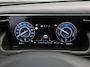 Hyundai Tucson 1.6 T-GDI HEV Premium Sky 230Pk Automaat (PANORAMADAK, STOELKOELING/VERWARMING, KRELL AUDIO, 360 CAMERA, ACHTERBANK VERWARMD, KEYLESS, SPORTSTOELEN, ADAPTIVE CRUISE, SFEERVERLICHTING, NIEUWSTAAT)