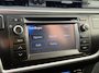 Toyota Auris 1.8 Hybrid Dynamic - Airco / Navi / Cruise / Camera / Parkeers. / Pano / NAP