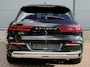 Genesis GV70 Sport 4WD / 490 PK / 4WD vierwielaandrijving / Sport uitvoering / 21 inch lichtmetalen velgen / Nappa lederen bekleding / Elektrisch verstelbare stoelen / Stoelverwarming / Stuurverwarming / Adaptieve cruise control / Navigatiesysteem / Digitaal instrumentenpaneel / Achteruitrijcamera / Elektrische achterklep / Keyless entry & start / LED verlichting / Apple CarPlay & Android Auto