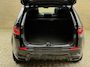 Land Rover Discovery Sport P300e 1.5 R-Dynamic S | Panoramadak | Trekhaak wegklapbaar | Lederen bekleding | Stoel&stuurverwarming | Navigatie | Apple CarPlay / Android Auto | Matrix LED | DAB | Keyless | Meridian audio | Elektrische achterklep | Volledig dealeronderhouden