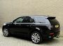 Land Rover Discovery Sport P300e 1.5 R-Dynamic S | Panoramadak | Trekhaak wegklapbaar | Lederen bekleding | Stoel&stuurverwarming | Navigatie | Apple CarPlay / Android Auto | Matrix LED | DAB | Keyless | Meridian audio | Elektrische achterklep | Volledig dealeronderhouden
