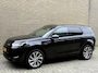 Land Rover Discovery Sport P300e 1.5 R-Dynamic S | Panoramadak | Trekhaak wegklapbaar | Lederen bekleding | Stoel&stuurverwarming | Navigatie | Apple CarPlay / Android Auto | Matrix LED | DAB | Keyless | Meridian audio | Elektrische achterklep | Volledig dealeronderhouden