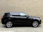 Land Rover Discovery Sport P300e 1.5 R-Dynamic S | Panoramadak | Trekhaak wegklapbaar | Lederen bekleding | Stoel&stuurverwarming | Navigatie | Apple CarPlay / Android Auto | Matrix LED | DAB | Keyless | Meridian audio | Elektrische achterklep | Volledig dealeronderhouden