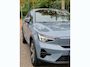 Volvo C40 Recharge Core 69 kWh Zeer gave uitvoering NAP Panoramadak Zwart dak 1e eigenaar NAP