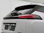 Peugeot 2008 1.2 Hybrid Nefkens Edition | Adaptieve Cruise Control | Navigatie | Dodehoek Bewaking | Climate Control | Apple Carplay/Android Auto | Camera Voor + Achter |