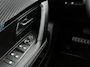 Peugeot 2008 1.2 Hybrid Nefkens Edition | Adaptieve Cruise Control | Navigatie | Dodehoek Bewaking | Climate Control | Apple Carplay/Android Auto | Camera Voor + Achter |