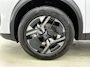Peugeot 2008 1.2 Hybrid Nefkens Edition | Adaptieve Cruise Control | Navigatie | Dodehoek Bewaking | Climate Control | Apple Carplay/Android Auto | Camera Voor + Achter |