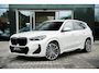 BMW X1 xDrive25e | M Sportpakket Pro | Panoramadak | Trekhaak | Harman en Kardon | Stuurverwarming | Comfort Acces
