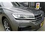 Volkswagen Touareg 3.0 TDI R-Line Automaat | NL-Auto | Pano | Adaptive | Camera | Carplay | Memory | Keyless