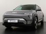 Kia EV3 Plus Advanced 81.4 kWh - €3000,- Inruilpremie - Stoel-/Stuurverwarming - Schuif-/Kanteldak - Elektrisch Verstelbare Bestuurdersstoel - Parkeersensoren Voor en Achter - Apple Carplay/Android Auto - Fabrieksgarantie t/m 2032