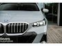 BMW 5-Serie Touring 530e xDrive | M Sportpakket | Driving Assistant Plus | Trekhaak | Stuurverwarming