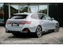 BMW 5-Serie Touring 530e xDrive | M Sportpakket | Driving Assistant Plus | Trekhaak | Stuurverwarming