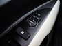 Kia Stonic 1.0 T-GDi MHEV GT-Line | Stoelverwarming | Camera | Adaptieve Cruisecontrol | Led-koplampen | Schuif- en kanteldak | Dodehoekassistentie |