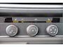Volkswagen Crafter 35 2.0 TDI L3H3(L2H2) 3-ZITS, 177PK AUT. LED, TREKHAAK, STOELVERWARMING, ADAPT. CRUISE, CAMERA, NAVI, AIRCO, PARKEERSENSOREN, NL AUTO, NAP