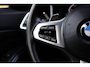 BMW 3-Serie Touring 330i xDrive High Executive M-pakket | Pano | HUD | 19" | Laser | Keyless | Hifi | Camera | DAB | Elektr. stoel + mem | Alarm kl.3 | Etc.