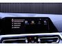 BMW 3-Serie Touring 330i xDrive High Executive M-pakket | Pano | HUD | 19" | Laser | Keyless | Hifi | Camera | DAB | Elektr. stoel + mem | Alarm kl.3 | Etc.