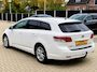 Toyota Avensis Wagon 2.0 D Executive NIEUWSTAAT NAVI CRUISE CLIMA XENON CAMERA TREKHAAK