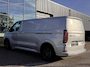 Ford E-Transit Custom 340 L2H1 Limited 71 kWh 218PK 2x Schuifdeur PRO Power VOL Leder 2300KG Trekgewicht Adaptieve Cruise 360 Camera Navi Stoelverwarming Carplay Blind-Spot *Nieuw*