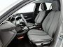 Peugeot 208 1.2 Hybrid 110pk Allure Automaat | Tot 8 Jaar Garantie | Navigatie | Camera Voor + Achter | Climate Control | Adaptieve Cruise Control | Dodehoekdetectie | 16"LMV | LED |
