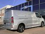 Ford E-Transit Custom 340 L2H1 Limited 71 kWh 218PK Stoel/Stoel 2300KG Trekgewicht Adaptieve Cruise 360 Camera Navi Stoelverwarming Dubbele Armsteun Carplay Blind-Spot 17" Velgen *Nieuw*