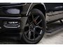 Dodge Ram LIMITED SPORT 5.7 V8 | BOM VOL | BLACK ON BLACK | HUD | LUCHTVERING | OPEN UITLAAT KLEP | EERSTE EIGENAAR | CREW CAB | DUBBELE CABINE 5 PERSOONS | COMFORT ROYALE BEEN RUIMTE |
