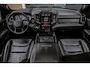 Dodge Ram LIMITED SPORT 5.7 V8 | BOM VOL | BLACK ON BLACK | HUD | LUCHTVERING | OPEN UITLAAT KLEP | EERSTE EIGENAAR | CREW CAB | DUBBELE CABINE 5 PERSOONS | COMFORT ROYALE BEEN RUIMTE |