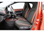Toyota Aygo X 1.0 VVT-i S-CVT Pulse | Apple Carplay / Android Auto | Parkeersensoren voor/achter | Keyless | Adaptive Cruise | Clima | Camera | 17 inch | Privacy glas