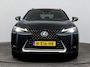 Lexus UX 250h Preference Line | Dodehoek detectie | Parkeersensoren voor/achter | Camera | LED | Apple Carplay / Android Auto | Keyless | Adaptive Cruise | Clima | 18 inch