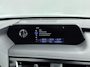 Lexus UX 250h Preference Line | Dodehoek detectie | Parkeersensoren voor/achter | Camera | LED | Apple Carplay / Android Auto | Keyless | Adaptive Cruise | Clima | 18 inch