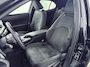 Lexus UX 250h Preference Line | Dodehoek detectie | Parkeersensoren voor/achter | Camera | LED | Apple Carplay / Android Auto | Keyless | Adaptive Cruise | Clima | 18 inch