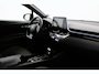 Toyota C-HR / C-HR+ 1.8 Hybrid Style | Trekhaak | Dodehoek detectie | Stoel-/stuurverwarming | Navigatie | Apple Carplay / Android Auto | LED | Parkeersensoren voor/achter | Adaptive Cruise | Keyless | Camera | 18 inch