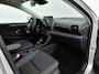 Toyota Yaris 1.5 Hybrid 115 Dynamic | Dodehoek detectie | Parkeersensoren voor/achter | Stoel-/stuurverwarming | Apple Carplay / Android Auto | Keyless | Adaptive Cruise | Clima | Camera | 16 inch