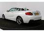 BMW 2-Serie Cabrio 218i High Executive (CAMERA, STUUR/STOELVERWARMING, CRUISE CONTROL, DIGITALE COCKPIT)