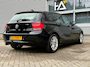 BMW 1-Serie 118i Sport Line| PANO | CAMERA| XENON | STOELVERWARMING