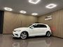 Volkswagen Golf 1.0 TSI R-Line * Automaat / Virtual cockpit / Carplay / Trekhaak / Stoelverwarming *