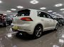 Volkswagen Golf 1.0 TSI R-Line * Automaat / Virtual cockpit / Carplay / Trekhaak / Stoelverwarming *
