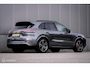 Porsche Cayenne 4.0 Turbo 550 pk | PDLS+ | PSCB | Sport Chrono + | Alcantara | Trekhaak | Panorama | Softclose | dubbel glas |