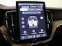 Volvo XC60 T6 AWD Ultra Dark | SOH 100% | Luchtvering | Trekhaak | 360° Camera | Panoramadak |