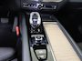 Volvo XC60 T6 AWD Ultra Dark | SOH 100% | Luchtvering | Trekhaak | 360° Camera | Panoramadak |