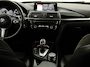 BMW 3-Serie 320d Camera, Navi, Winterpakket, Virtual desk, Cruise control, Keyless start, Head-up display, Half leder, Sportief velgen
