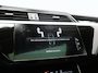 Audi Q8 Sportback e-tron 50 Quattro S Line 95 kWh 340pk Dealer O.H | Trekhaak Afn. | Panodak | Luchtvering | Head Up | 360 Camera | Alcantara Sportstoelen Verwarmd | Blis | Navigatie | DAB | Virtual | 20"L.M |
