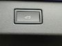 Volkswagen T-Roc 1.5 eTsi 150pk DSG R-Line | Camera | Navi | Extra getint glas | 4-season | Dode hoek | IQ light | Rijklaar incl. garantie