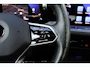 Volkswagen Golf 1.4 eHybrid GTE | Pano | Head-up display | Camera |  IQ light | 19 inch | Stoelverwarming | Keyless | R-view
