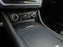 Mercedes-Benz GLA 180 AMG Night Edition Plus Automaat (GROOT NAVI, LEDER/ALCANTARA, GETINT GLAS, SPORTSTOELEN, CRUISE, 19'' LM VELGEN, XENON, NIEUWSTAAT)