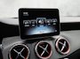 Mercedes-Benz GLA 180 AMG Night Edition Plus Automaat (GROOT NAVI, LEDER/ALCANTARA, GETINT GLAS, SPORTSTOELEN, CRUISE, 19'' LM VELGEN, XENON, NIEUWSTAAT)