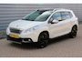 Peugeot 2008 1.2 PureTech Allure O.a: PDC, Clima, Navi, Cruise, Pano, Trekhaak, All-Season, Etc. All-in prijs!